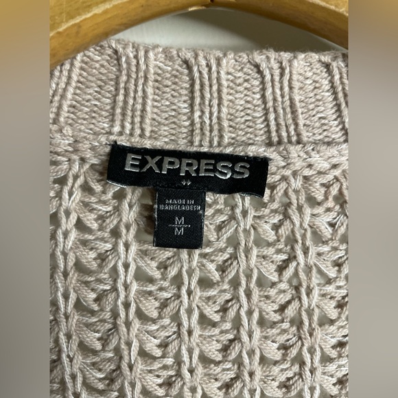 Express Cream Knit Long Layer Sweater sz medium - Picture 6 of 7
